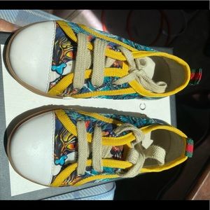 TODDLER AUTHENTIC GUCCI SNEAKER.